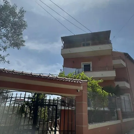 Apartman Ada Hilltop Serenity *